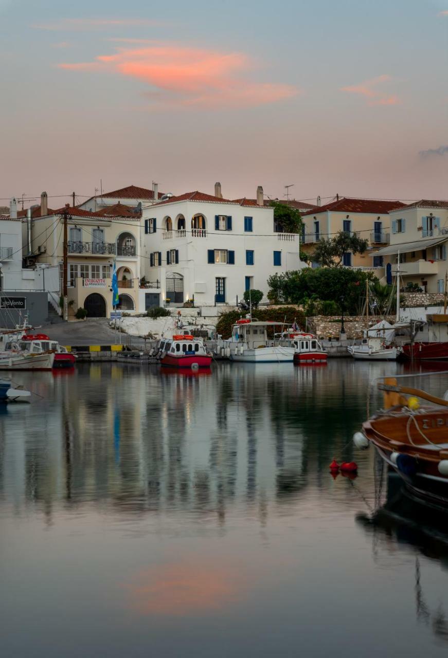 Porto Vecchio Luxury Suites Spetses Town Exterior photo